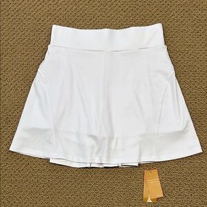 NEW Werena High Waisted Pleated Tennis Skorts size Medium White